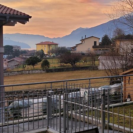 Lago-Apartment Midy, Sfeervol, Zwembad, Airco Domaso Exterior foto